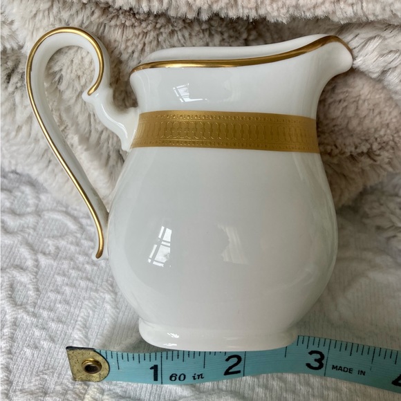 Villeroy & Boch Creamer - Picture 6 of 7